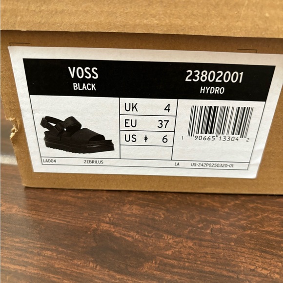 Dr. Martens Voss Sandal - Picture 3 of 4